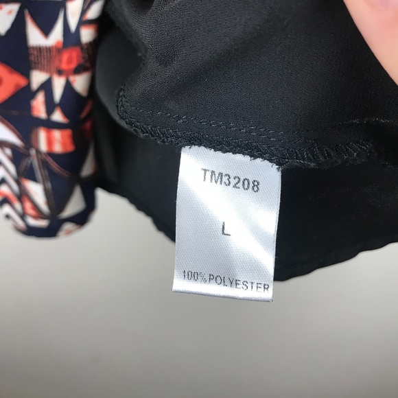 THML Short Sleeve Top - Size Large - Picture 6 of 9